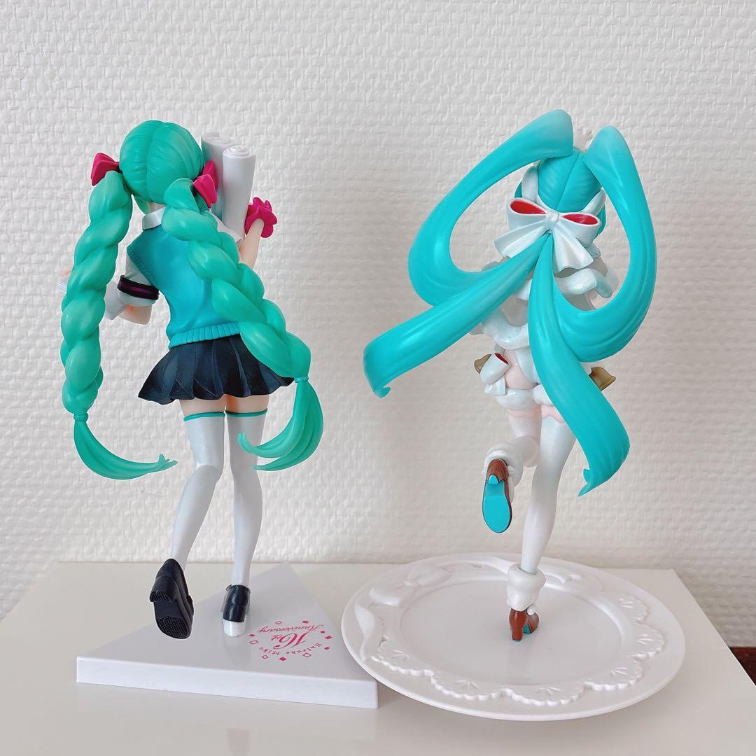 24時間以内発送】初音ミクフィギュア2点セット