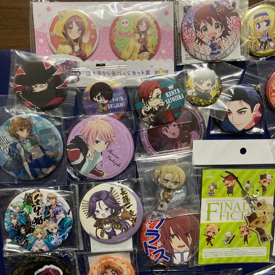 缶バッジ他37点まとめ売り