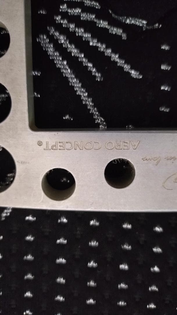 AERO CONCEPT 削り出しアルミ製のアッシュケース（希少3点セット）