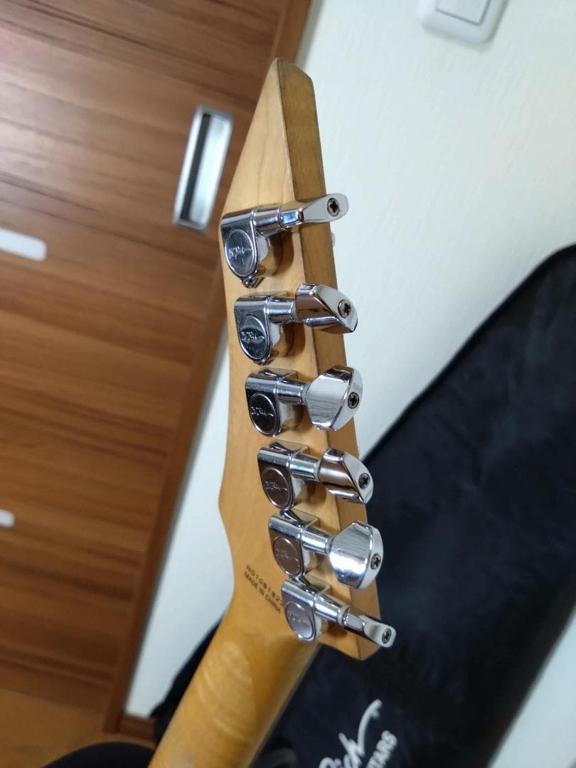 remさん専用】B.C. Rich ASM 1 ブラックラメ入 エレキギター - メルカリ