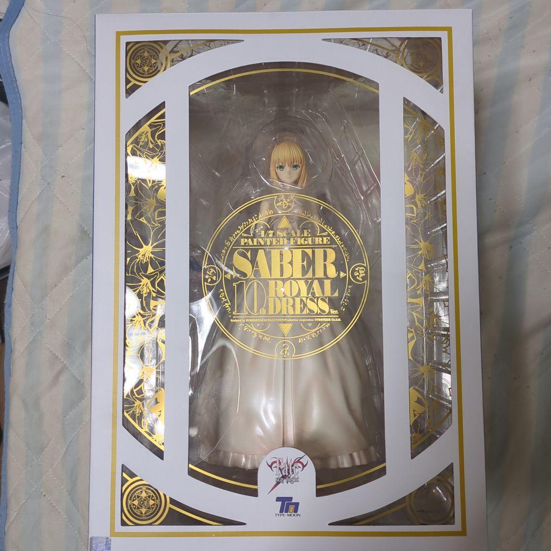 新品未開封アニプレックス　セイバー　10thロイヤルドレスver. 1/7