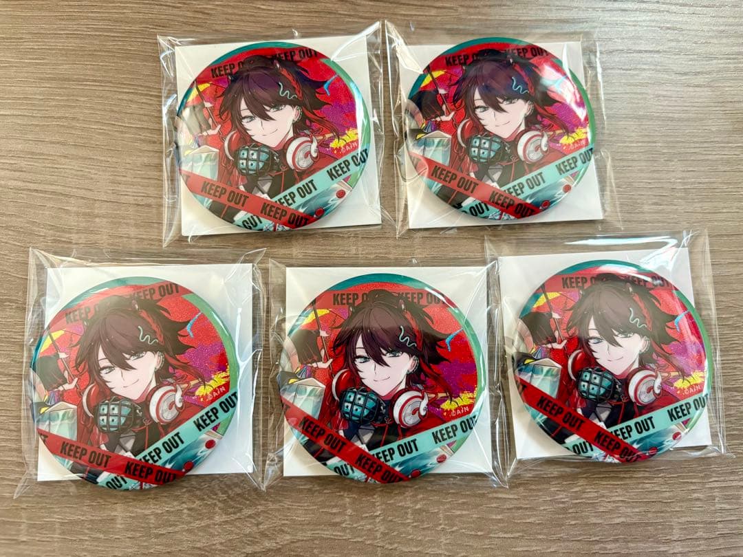 Stun Mode グリッター缶バッジ 三枝明那 セット① - メルカリ