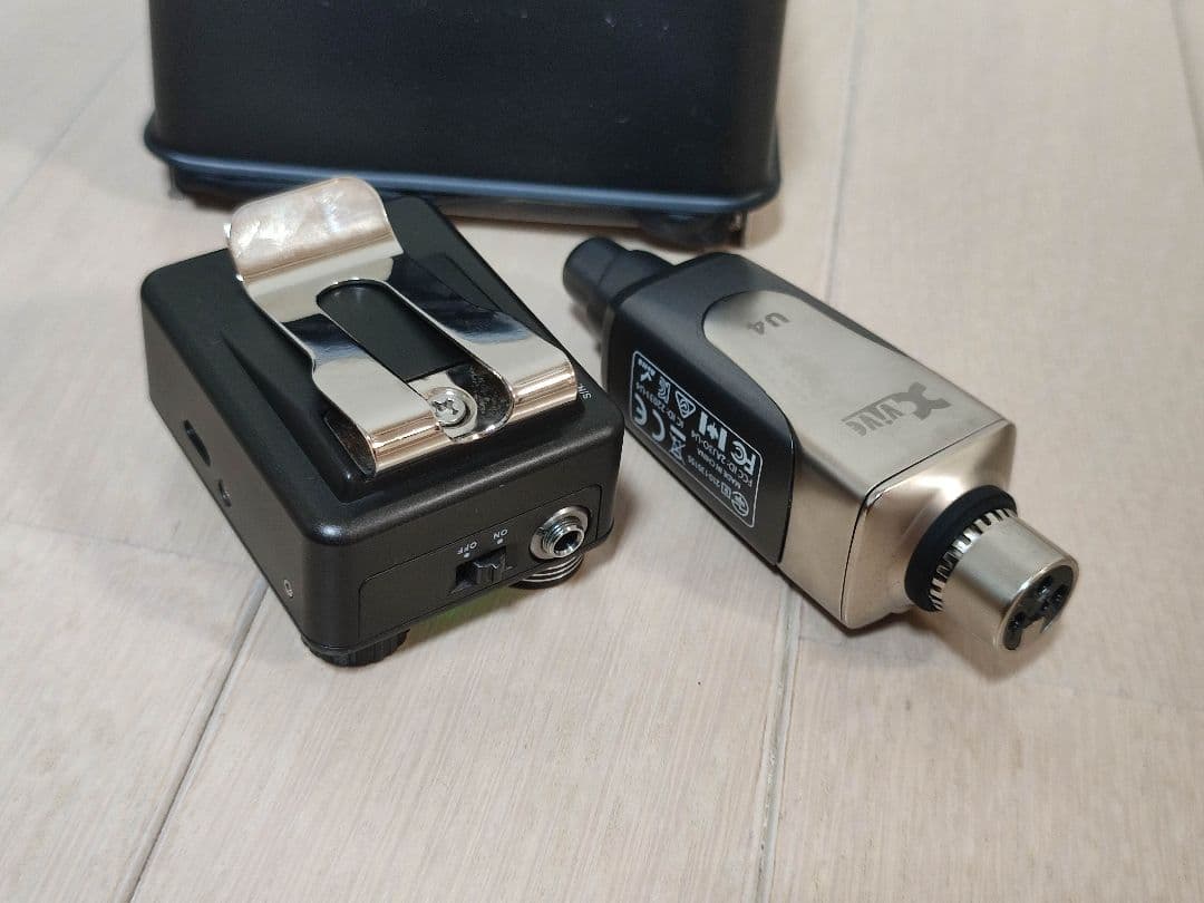 Xvive U4 ワイヤレスインイヤーモニターシステム