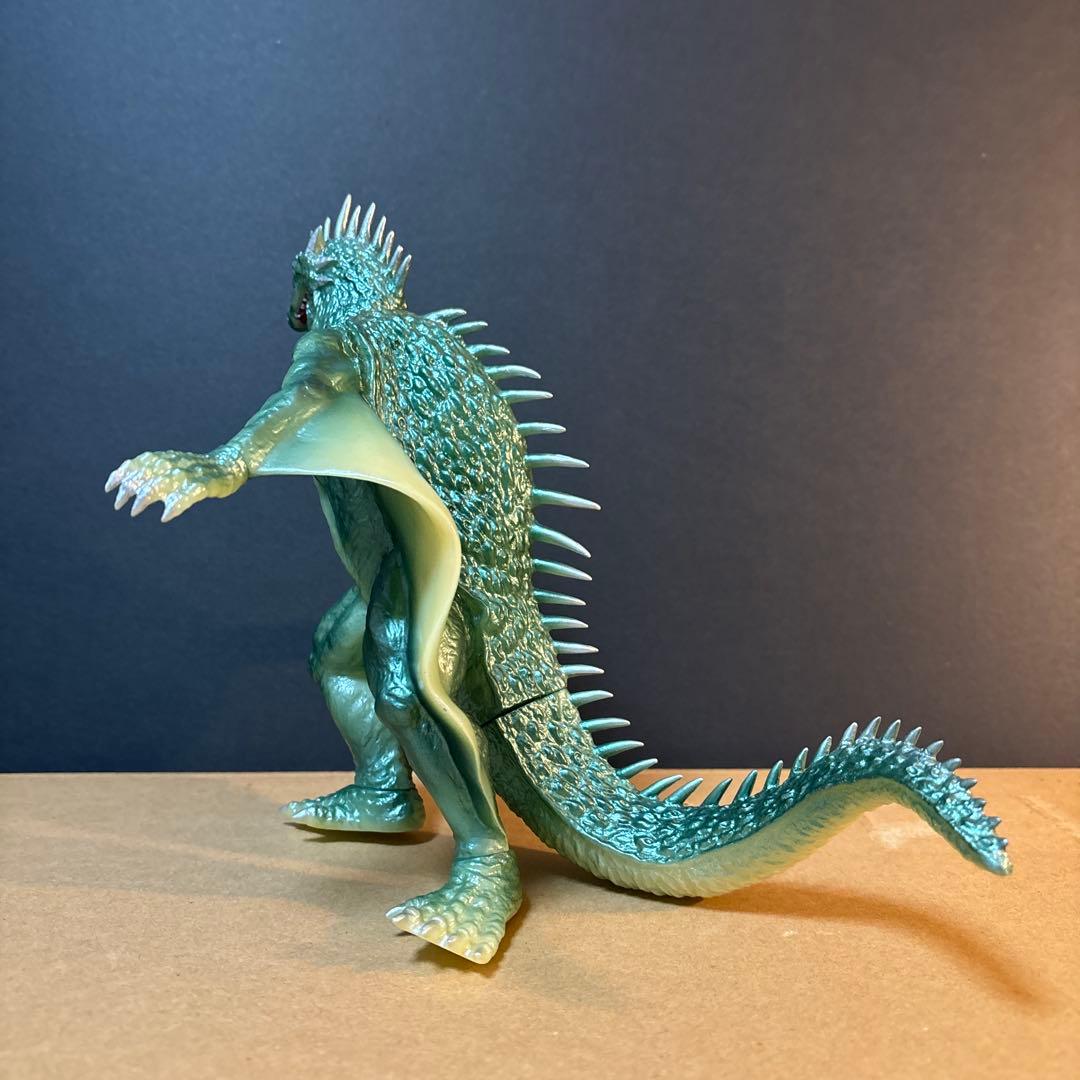 CCP 大怪獣バラン 婆羅陀魏山神 蓄光 グリーンメタver .