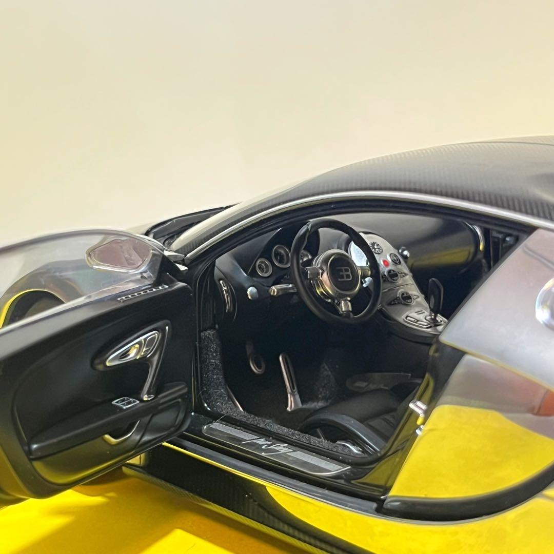 【ブラックフライデーセール】オートアート　1/18 ブガッティ ヴェイロン