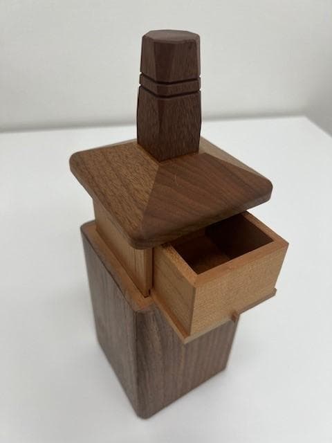 からくり安兵衛　ビン型からくり箱　新品未使用