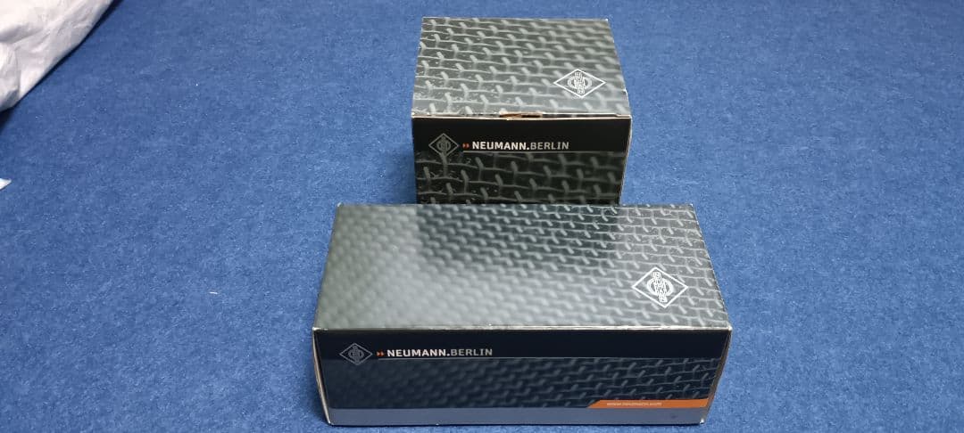 超美品　Neumann TLM67 ノイマン　 EA87付き　コンデンサーマイク