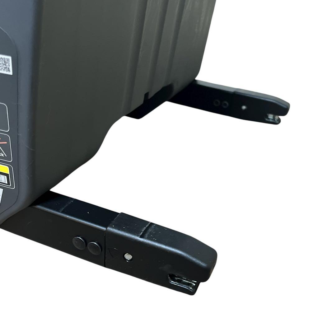 paris.　　コンビクルムーヴスマート ISOFIXエッグショックNeo