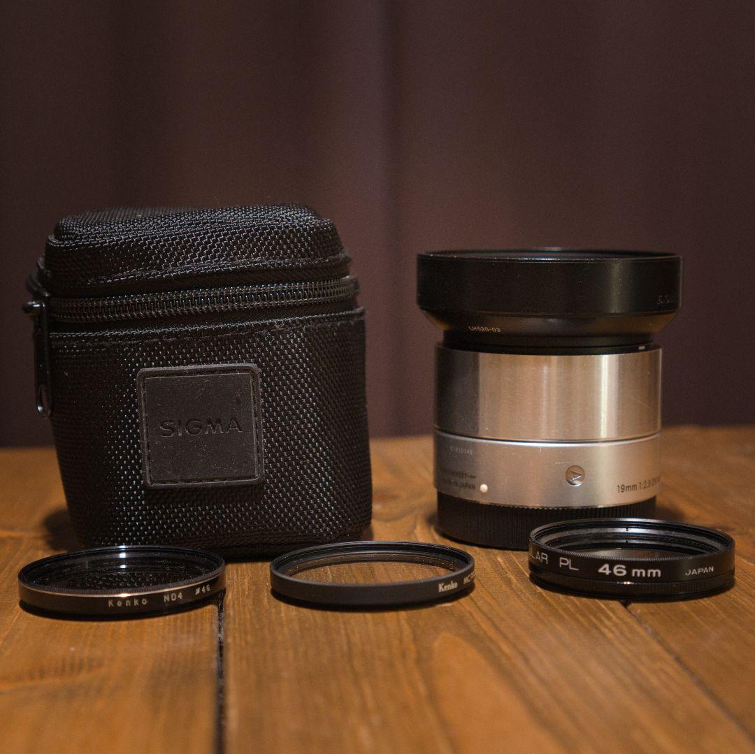 SIGMA 19mm F2.8 DN/SE シルバー ソニーEマウント Amazon.co.jp: SIGMA