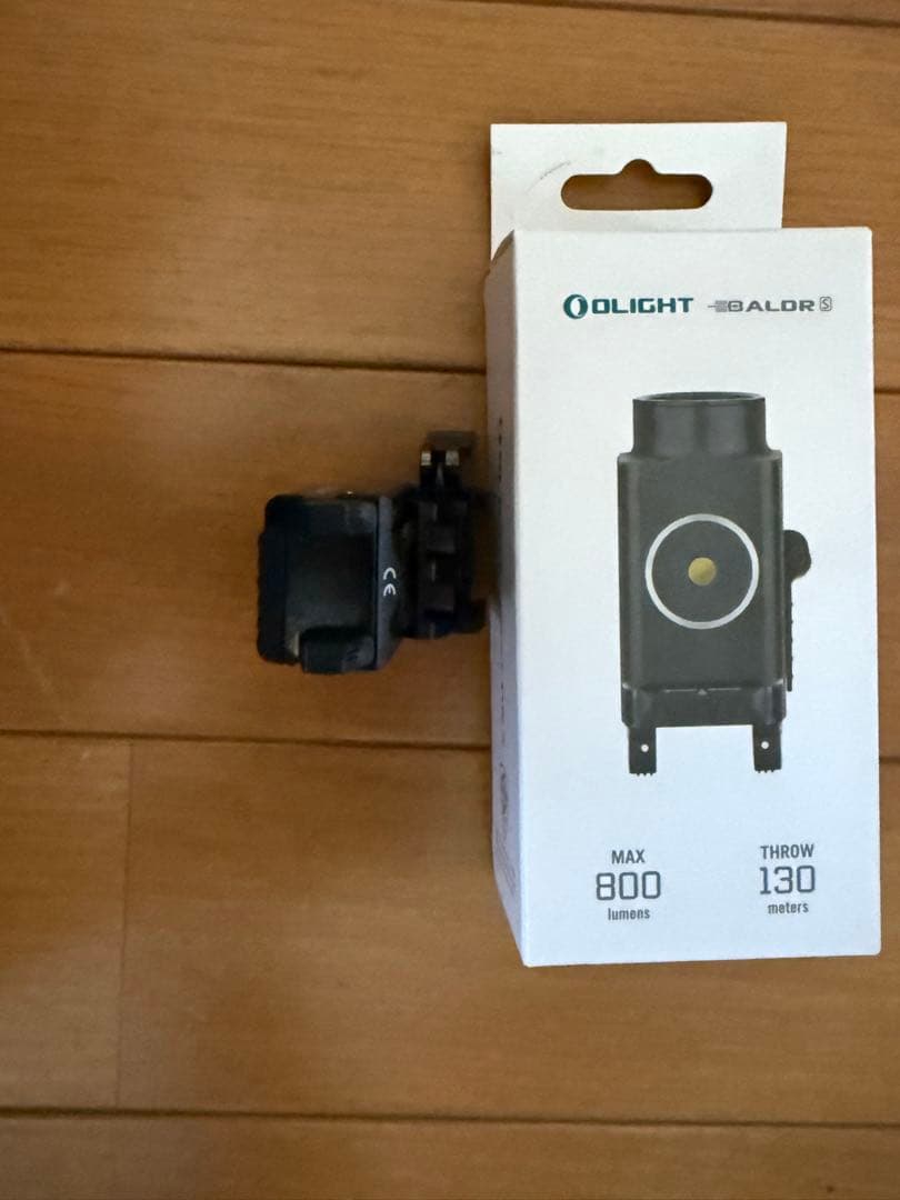 OLIGHT オーライト BaldrS 懐中電灯 ウェポンライト 800ルーメン