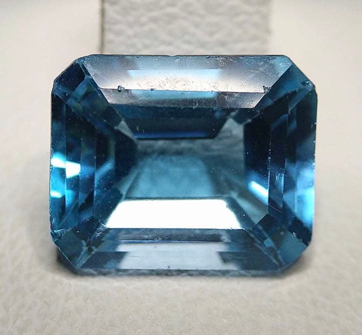 高品質ブルートパーズ裸石ルースブラジル産15ct ブルートパーズルース