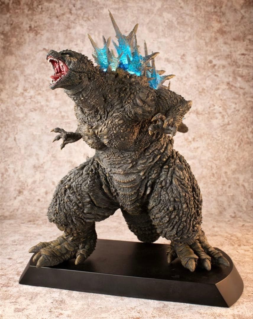 新品 UA Monsters ゴジラ(2023)銀座強襲時イメージカラーVer