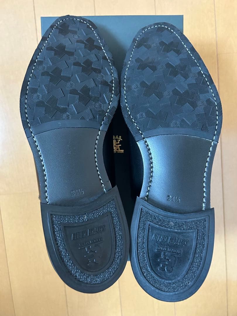 まる　新品未使用　スコッチグレイン　シャインオアレイン　24.5Ｅ　黒色