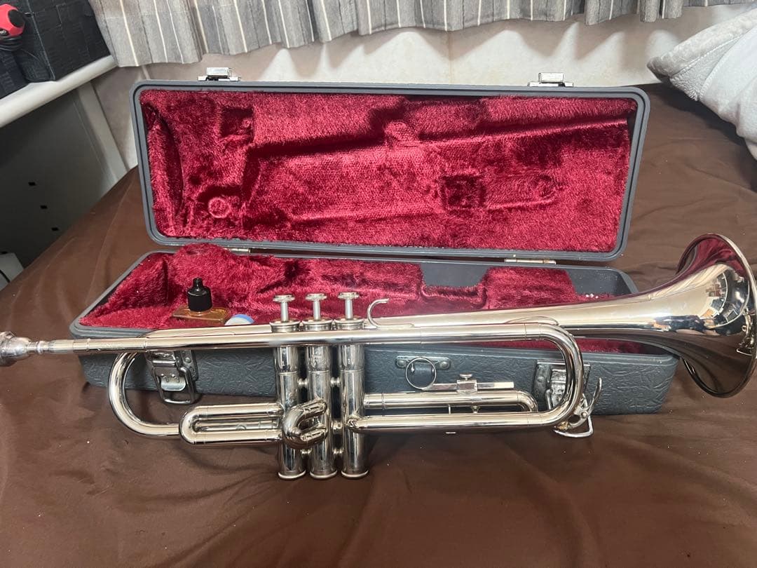 ヤマハ　トランペット　YTR-136 中古