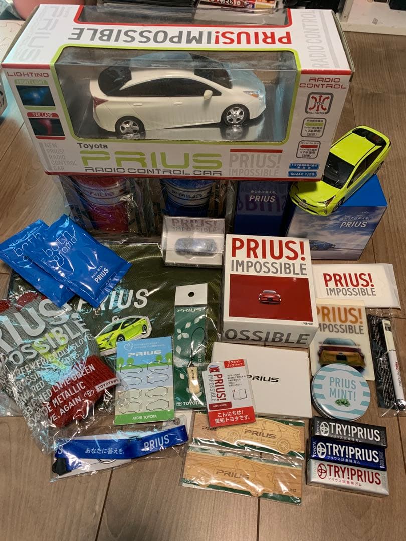 トヨタ PRIUS ノベルティセット【非売品】 carmate_nz843-863