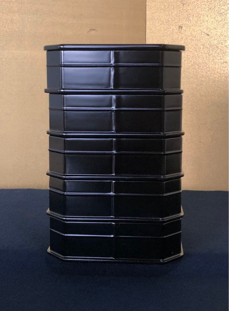 割引❗️《R》輪島塗 黒真塗 縁高重 菓子器 木製漆器 木箱　251204お3