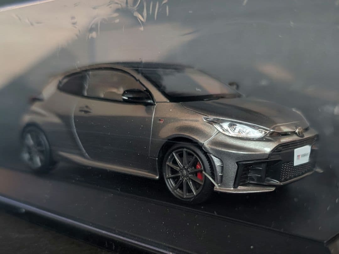 【Pikanchu】TOYOTA GR ヤリス プレシャスメタル 1/30