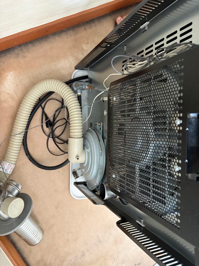 コロナFF温風石油ストーブ2016年式 ジャンク品 見た目は比較的綺麗