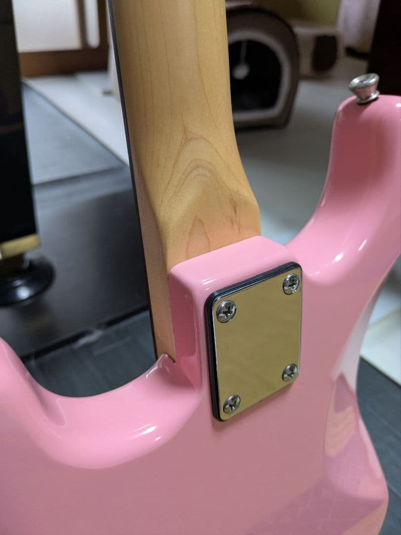 プレイテック　ピンク エレキギター ストラト　ジュニアサイズ　ST025