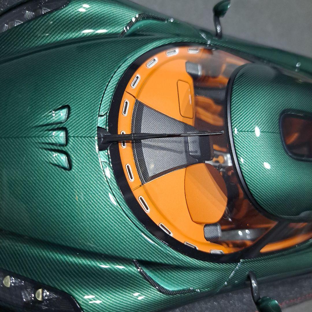 FrontiArt Koenigsegg Regera 1/18 ミニカー