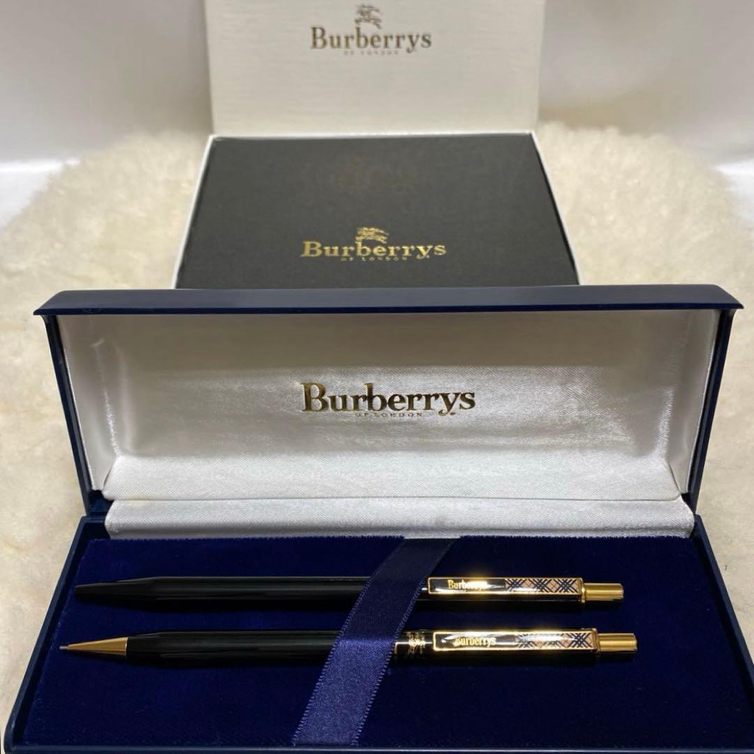 美品　バーバリー　BURBERRYS ボールペン、シャープペンセット　&メモ用紙