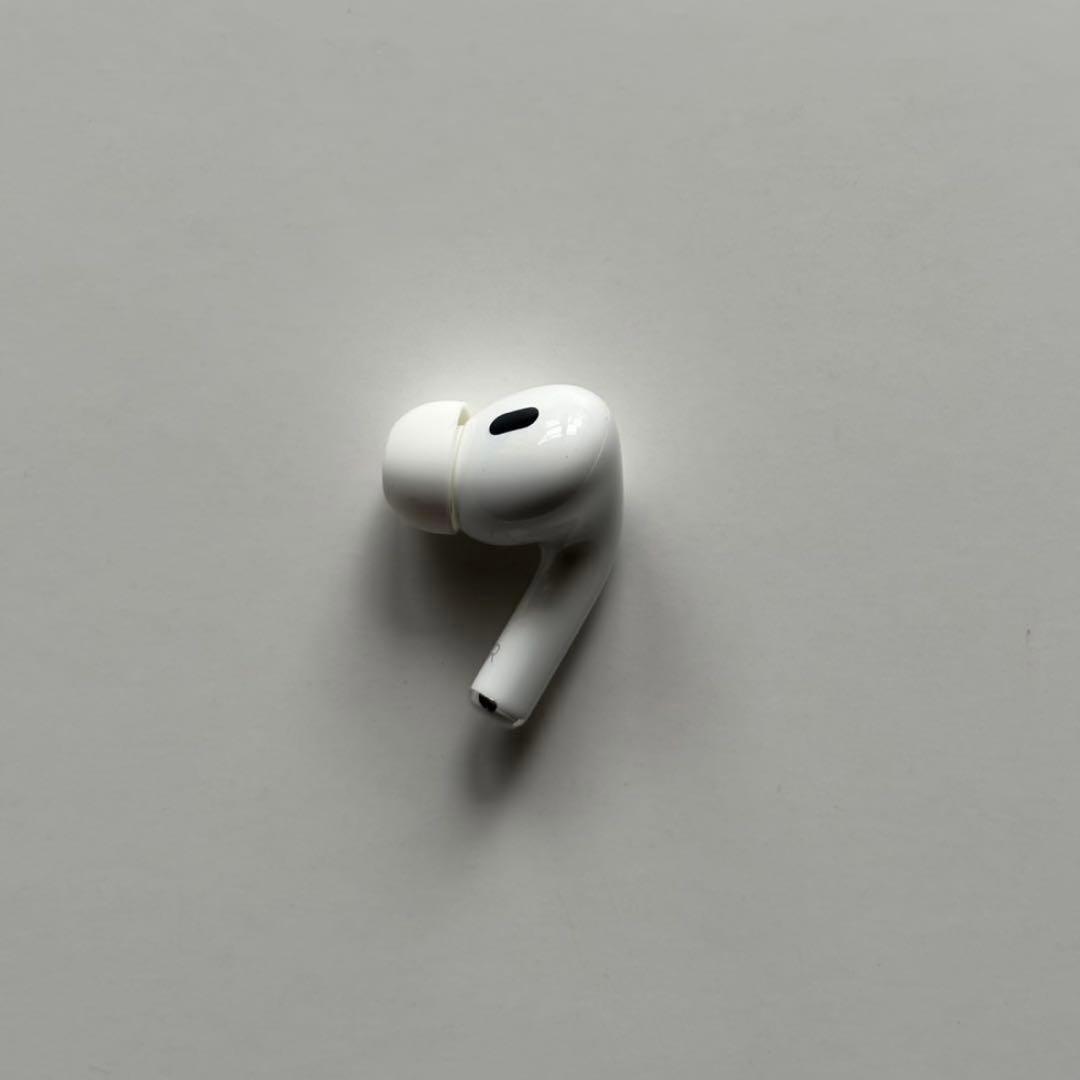 Apple AirPods Pro 2世代 片耳 R 片方 右耳 06 - メルカリ