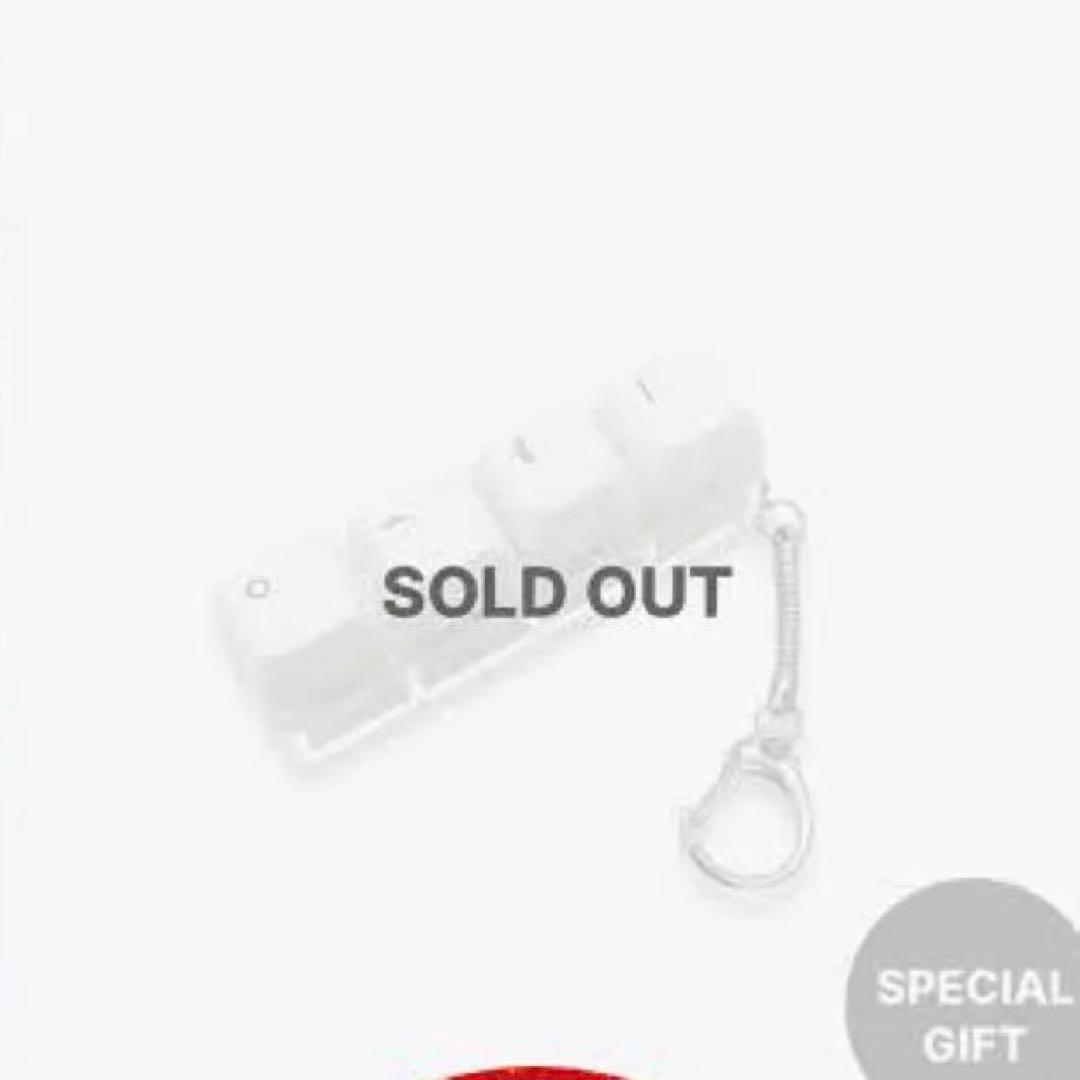 アイドル Jennie Pressable keycap keychain