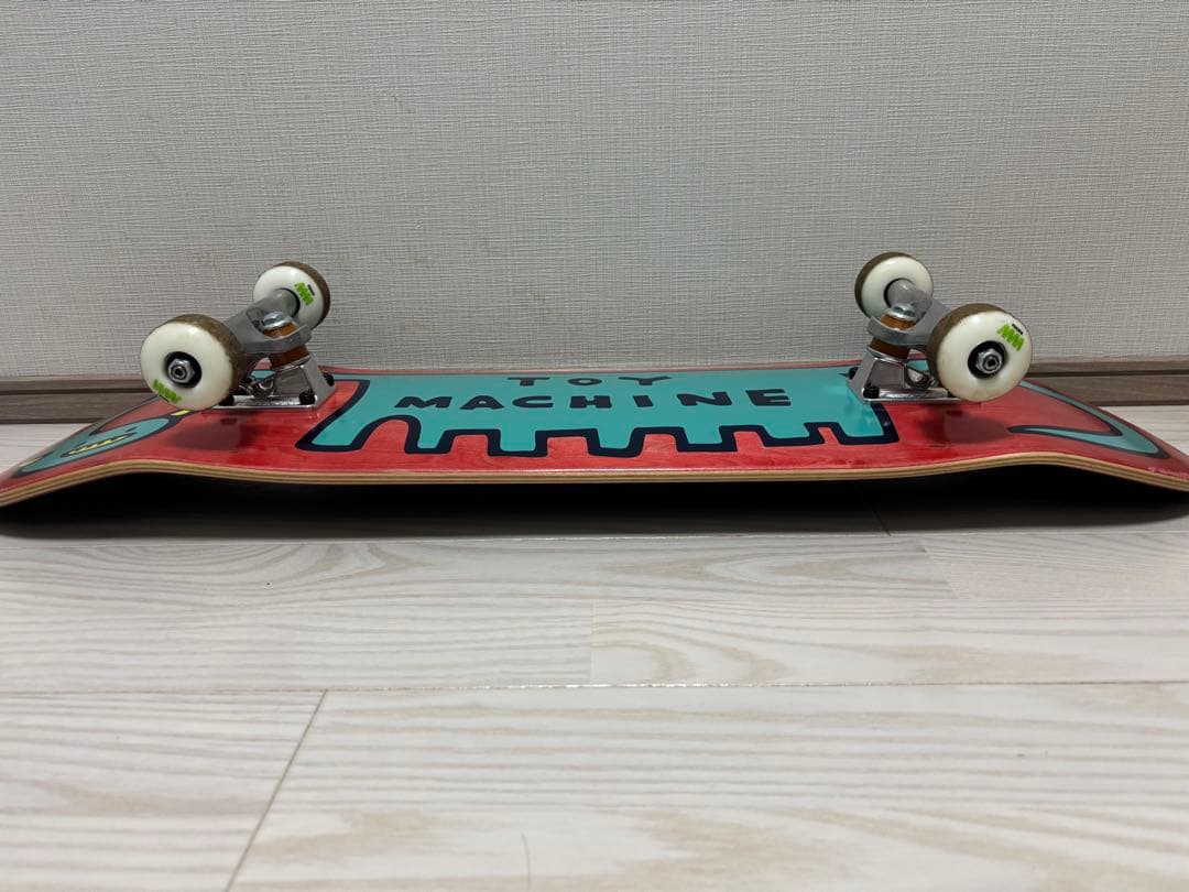 TOY MACHINE スケートボード　8インチ