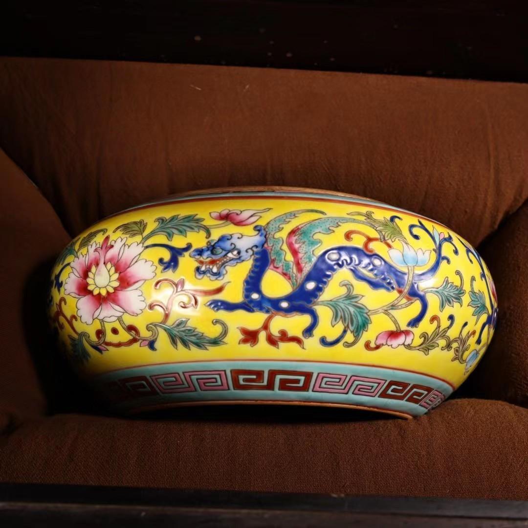 中国古美術・旧蔵の磁器・琺瑯彩粉彩鎏金瓷器筆洗・置物・