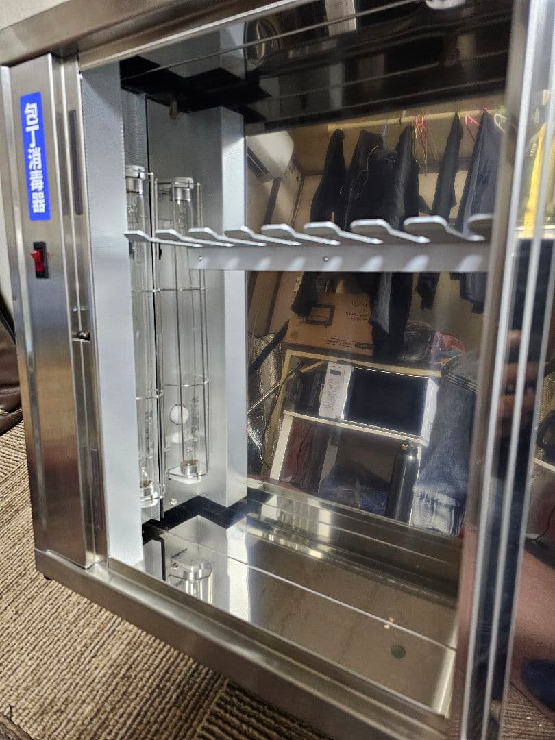 リョウリナ様専用 殺菌灯付 庖丁保管庫 キンキラー Kー108S型 8本