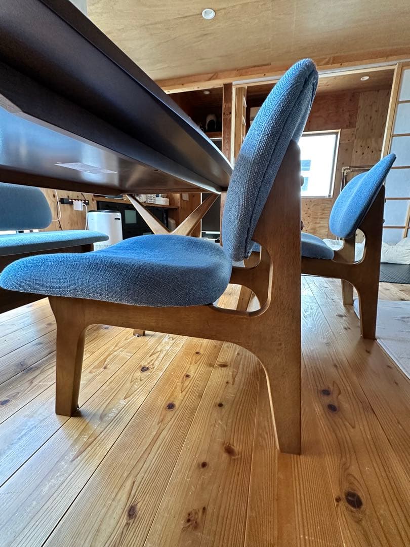 (値下げ中)木製ダイニングテーブルセット (テーブル+椅子2脚+ベンチ1脚)