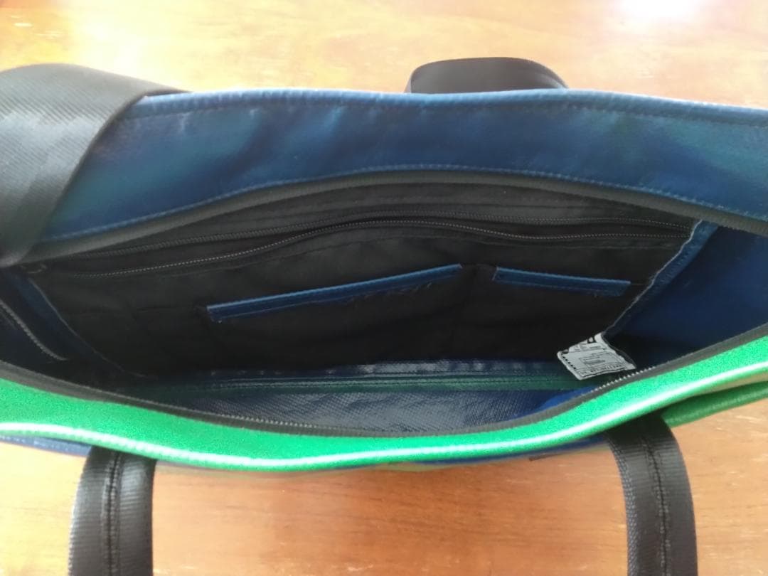 PRETAG 緑 青 ハンドバッグ