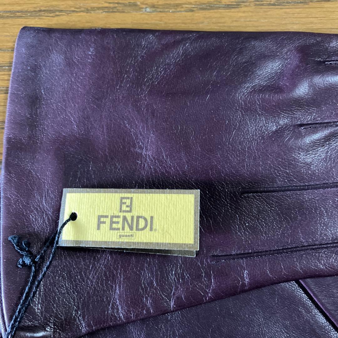 FENDI パープル レザー手袋