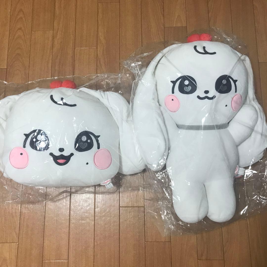 IVE MINIVE メガクッションウォニョンチェリーぬいぐるみ