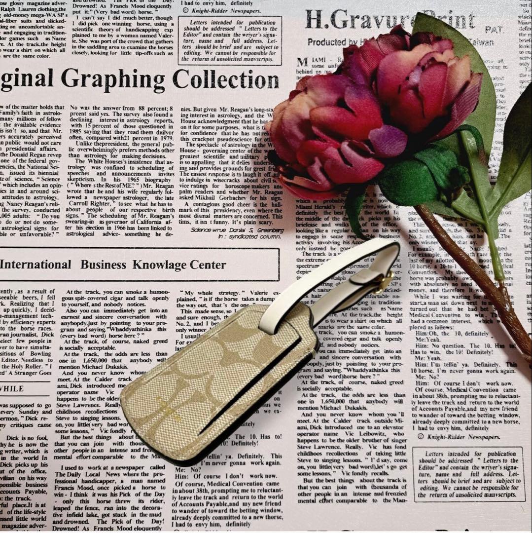 COACH ネームタグ シグネチャー ラゲッジタグ ライトカーキ×チョーク0