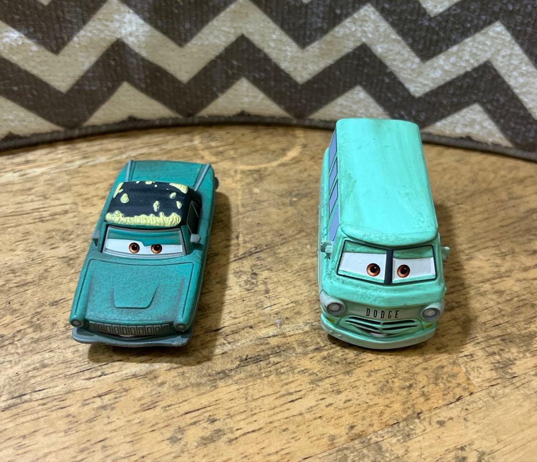マテル　カーズ　レアなラスティ&ダスティー兄弟と仲間たちの5台セット