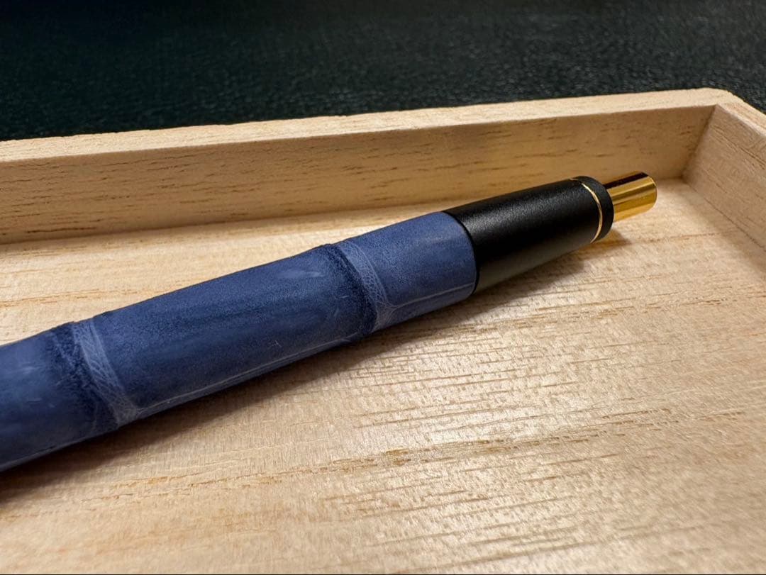 Schicksal シックザール クロコダイル ヌバックブルー シャーペン