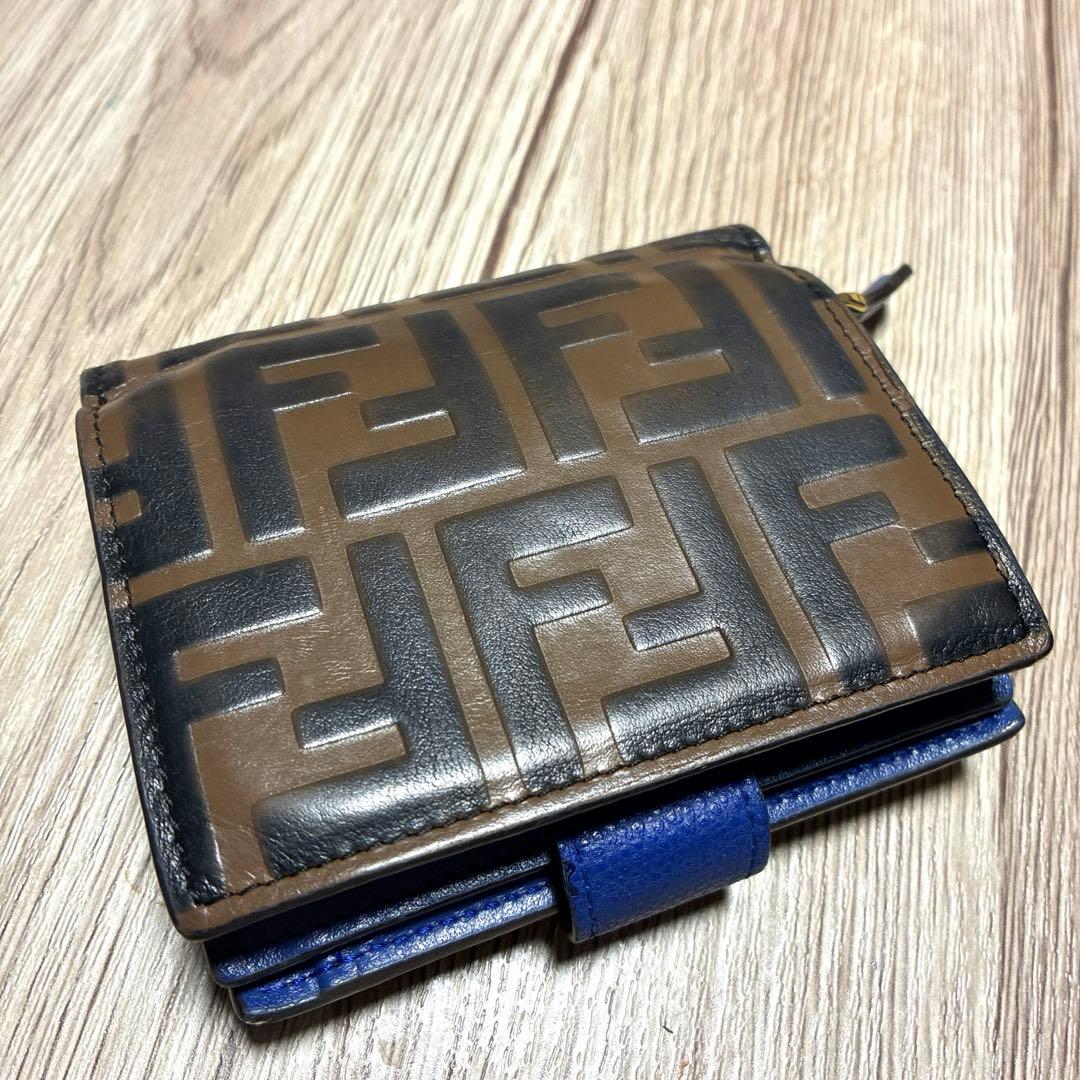 Fendi フェンディ 二つ折り財布 FFロゴ ブラウン×ブルー ゴールド金具