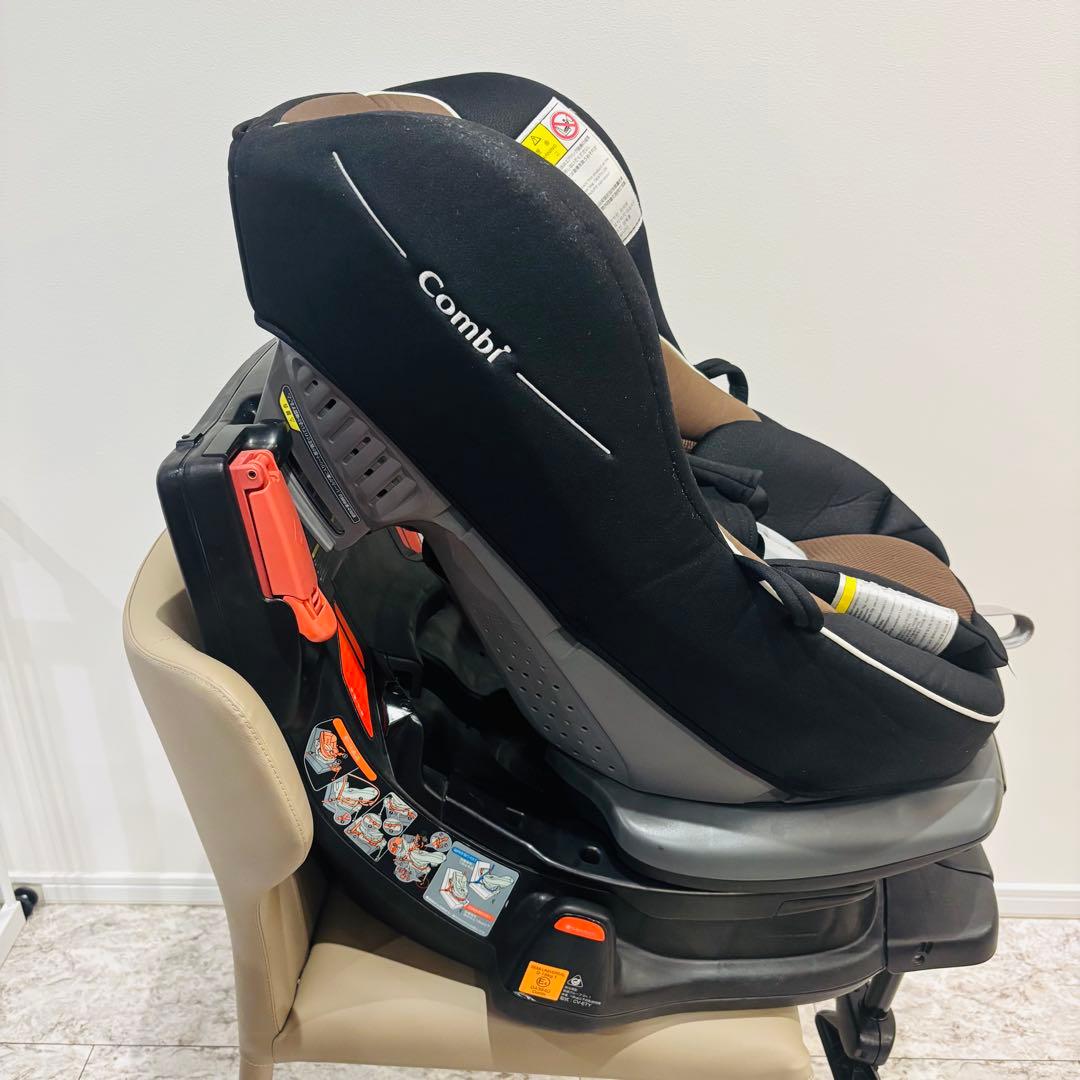 【美品】Combi コンビ チャイルドシート ゼウスターンユーロ　シートベルト