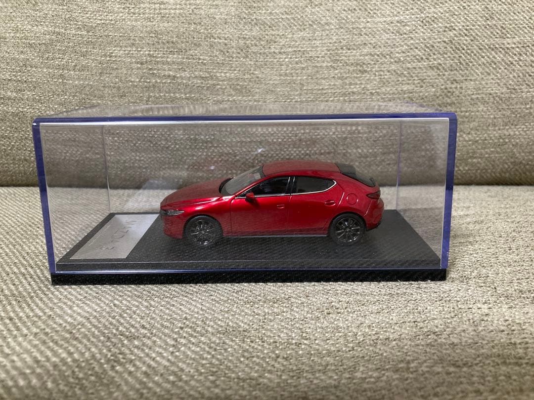 Mazda 3 ミニカー 赤色 マツダ100周年