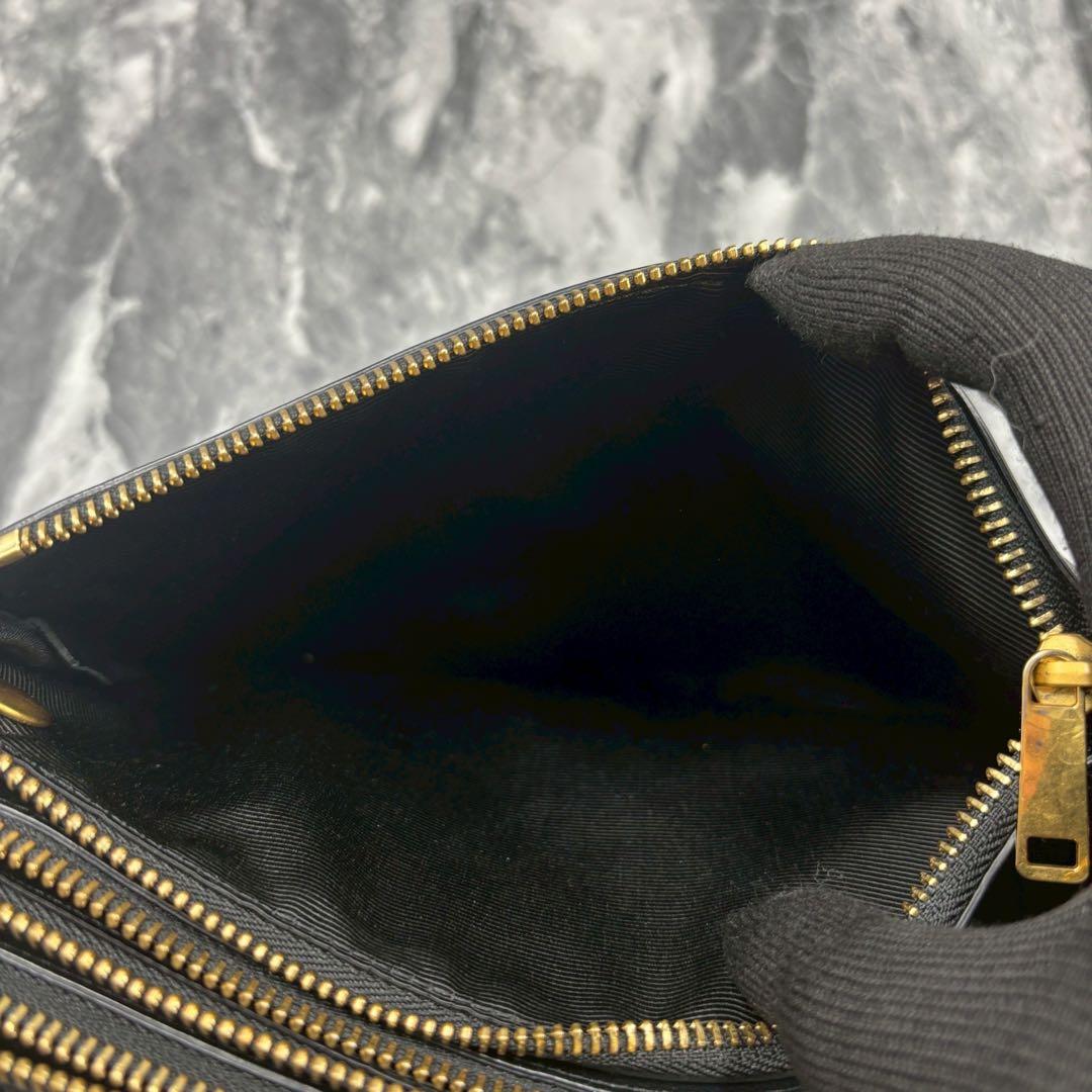 断捨離中交渉OKです ✨CELINE セリーヌ　ショルダーバッグ トリオ