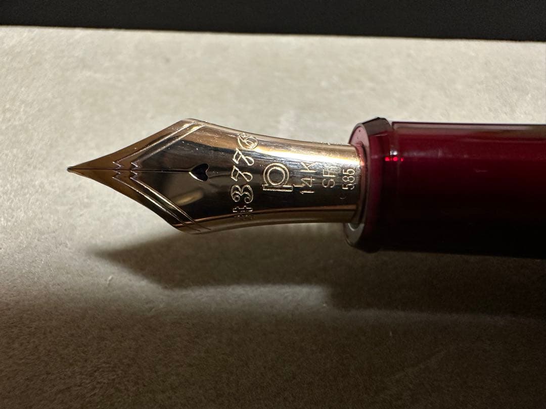 プラチナ万年筆 #3776 センチュリー ブルゴーニュ SF（細軟）