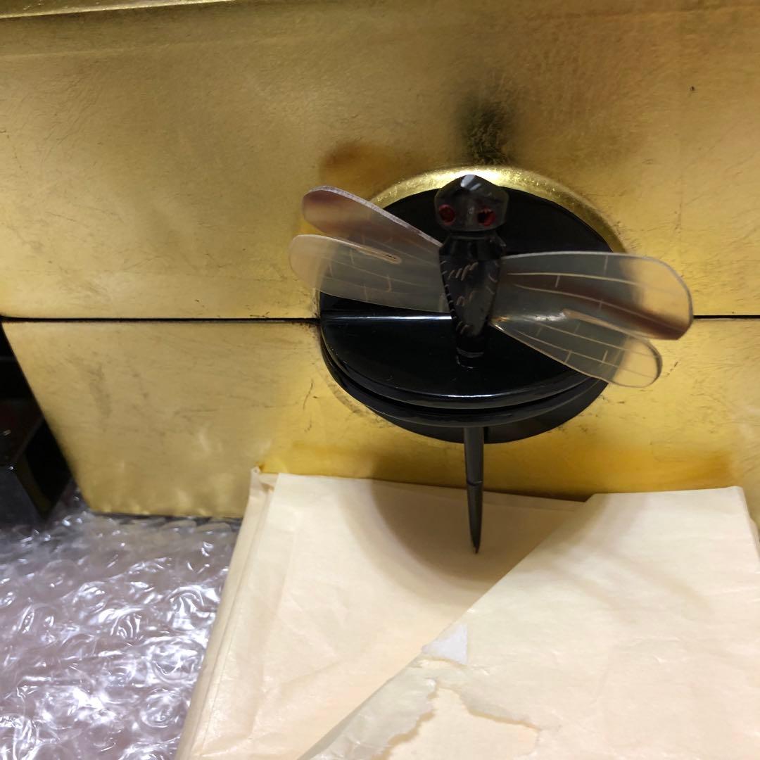 ジュエリーボックス　宝石箱￼ 漆器　　新品未使用￼金色 トンボ装飾付き