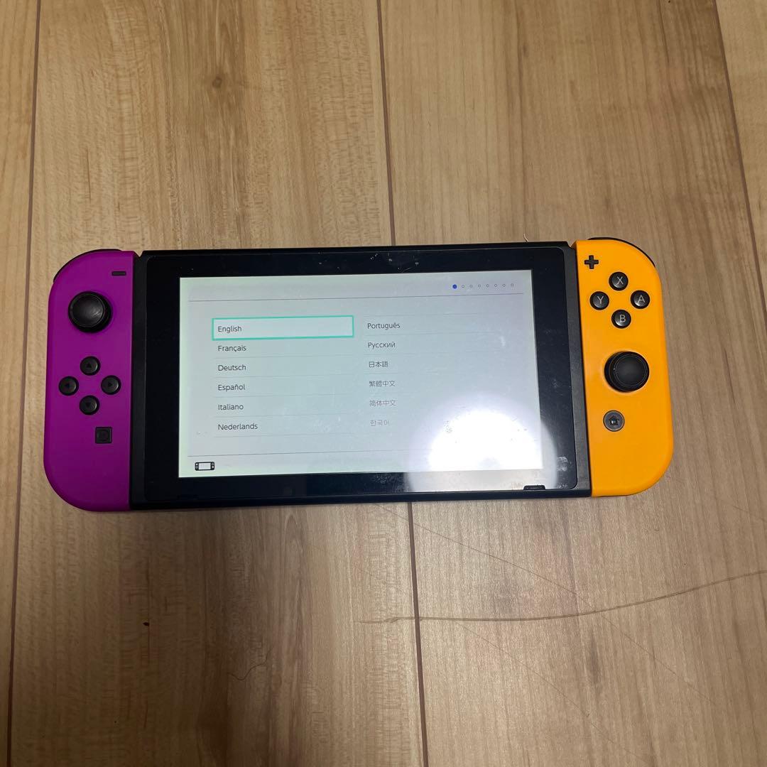 ひ*ぎ様 Nintendo Switch 本体 黄/紫 Joy-Con付き
