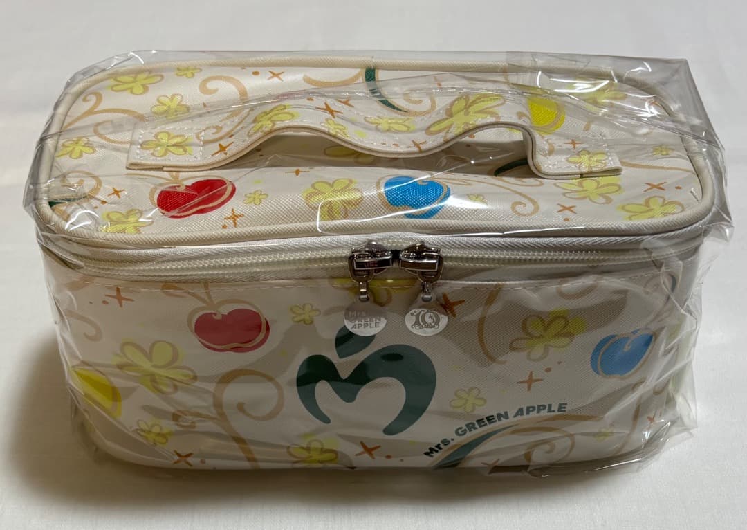 ミセスグリーンアップル ポップアップストア バニティポーチ 新品未