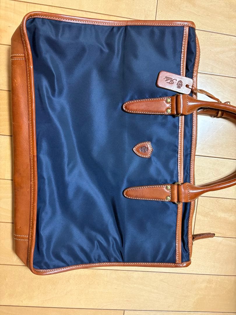 フェリージ　ビジネスバッグ