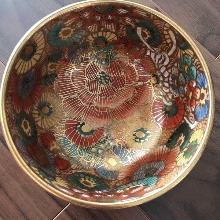 薩摩焼 沈寿官 金蘭手花詰文茶碗 菊牡丹花尽くし 薩摩焼 沈寿官 金蘭手花詰文茶碗 菊牡丹花尽くし 沈寿官 在銘 薩摩焼
