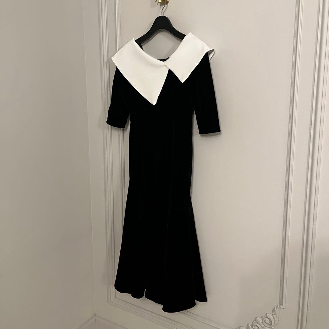 LEJA/配色アシンメトリービッグカラーベロアマーメイドシルエット