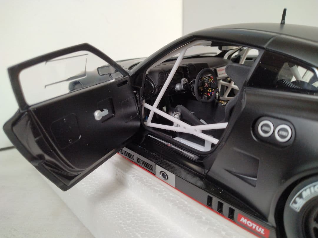 オートアート　1/18　AUTOart　　GT-R　ニスモ　　NISMO　GT3
