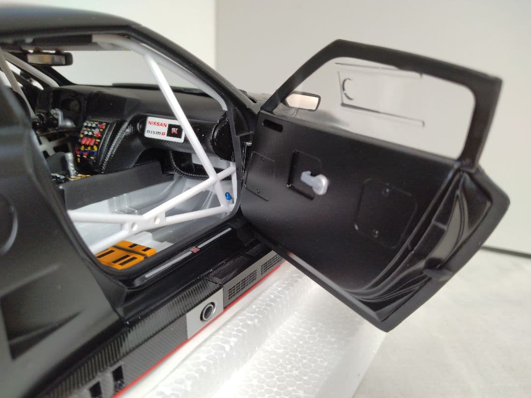 オートアート　1/18　AUTOart　　GT-R　ニスモ　　NISMO　GT3